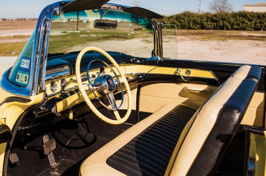  Buick Super Convertible 1954 года  (фото 6 из 8)